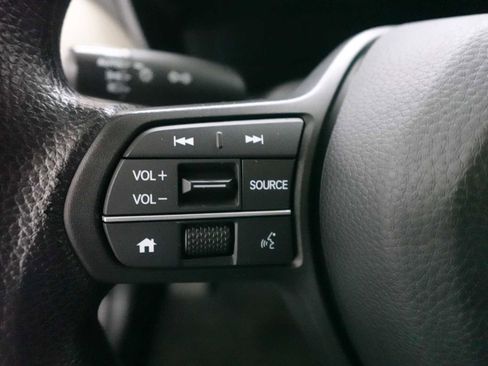 Used 2024 Honda HR-V LX image 17