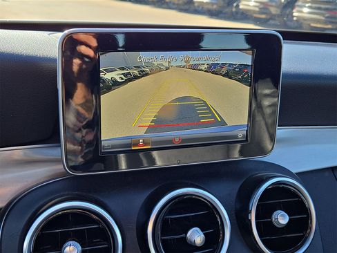 Used 2018 Mercedes-Benz C 300 Sedan image 18