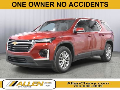 Used 2023 Chevrolet Traverse LT