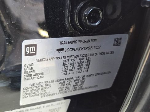 Used 2023 Chevrolet Silverado 1500 LT AWD/4WD image 17