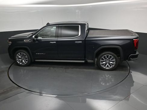 Used 2023 GMC Sierra 1500 Denali w/ Denali Reserve Package AWD/4WD image 14