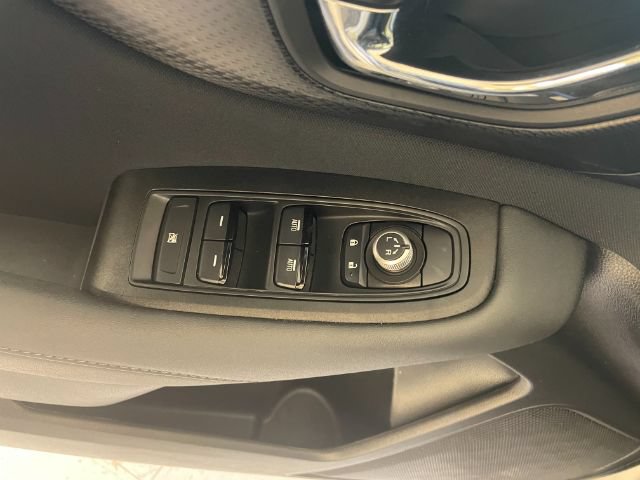 Used 2023 Subaru Outback Premium AWD/4WD image 18