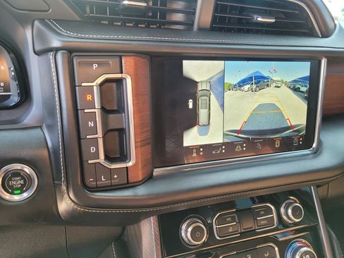 Used 2023 GMC Yukon Denali Ultimate w/ LPO, Floor Liner Package AWD/4WD image 28