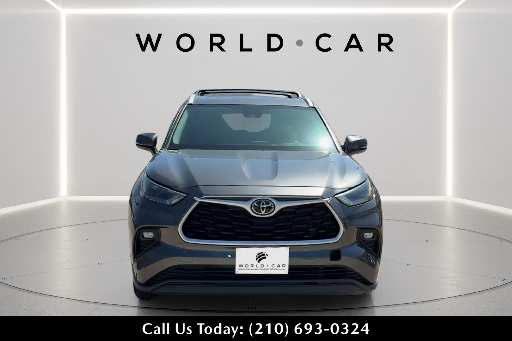 Used 2022 Toyota Highlander XLE FWD image 8