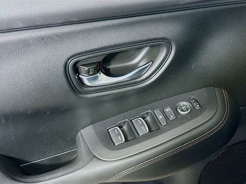 Certified 2025 Honda HR-V Sport image 21