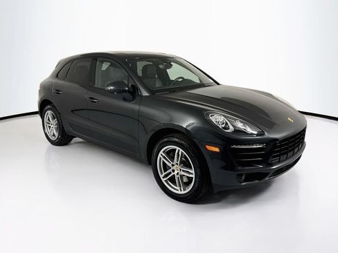 Used 2017 Porsche Macan AWD/4WD image 3
