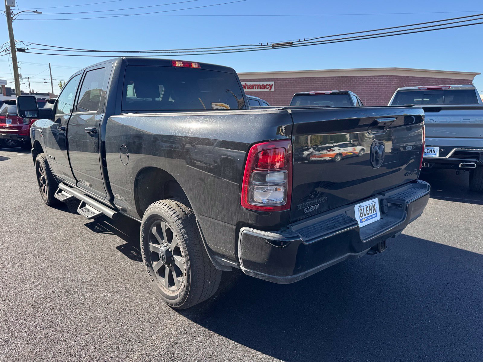 Used 2024 RAM 2500 Big Horn w/ Night Edition AWD/4WD image 4