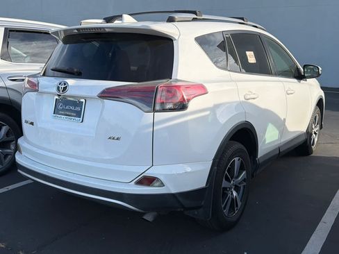 Used 2016 Toyota RAV4 XLE FWD image 2