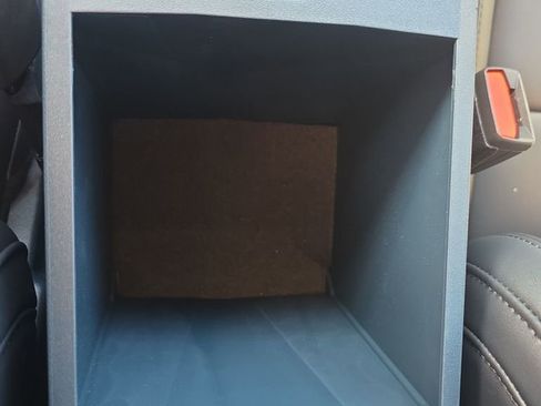 Certified 2025 Ford Maverick Lariat w/ Black Appearance Package image 32