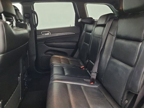 Used 2021 Jeep Grand Cherokee Limited w/ Luxury Group II image 18