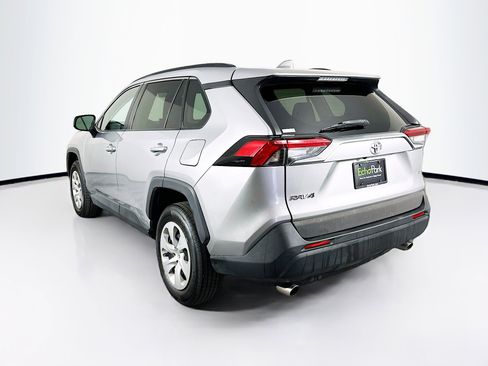 Used 2020 Toyota RAV4 LE image 5