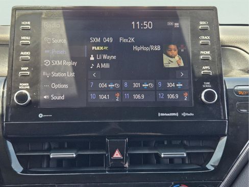 Used 2022 Toyota Camry XSE FWD image 16