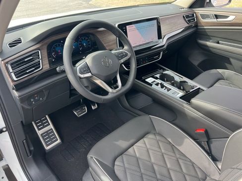 New 2026 Volkswagen Atlas SEL Premium R-Line AWD/4WD image 14