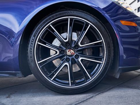 Used 2020 Porsche Panamera 4 image 21