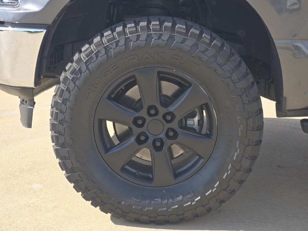 Used 2019 Ford F150 XLT w/ Equipment Group 302A Luxury AWD/4WD image 13