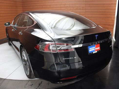 Used 2018 Tesla Model S 75D image 10