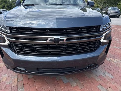 Used 2021 Chevrolet Suburban RST w/ Luxury Package RWD image 21