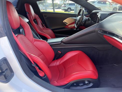 Used 2021 Chevrolet Corvette Stingray Premium Conv w/ Z51 Performance Package RWD image 25