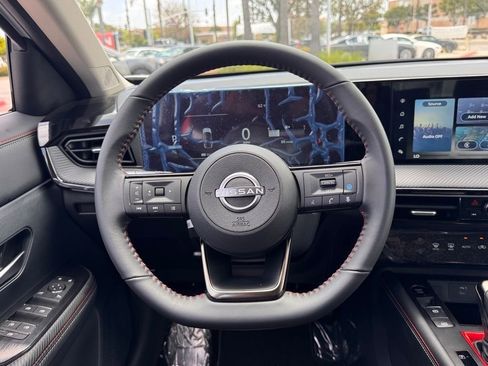 New 2025 Nissan Kicks SR image 9