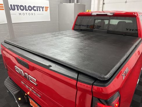 Used 2021 GMC Sierra 1500 SLT w/ SLT Premium Plus Package AWD/4WD image 11