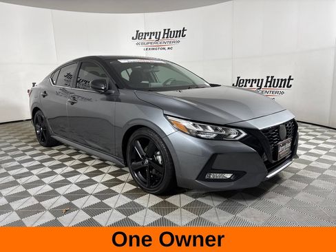 Used 2022 Nissan Sentra SR w/ Midnight Edition FWD image 4