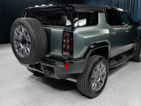 Used 2024 GMC Hummer EV 3X w/ LPO, Cargo Utility Package AWD/4WD image 8