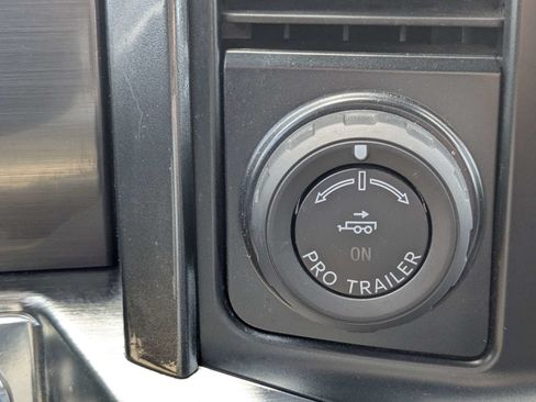 Used 2022 Ford F150 Lariat AWD/4WD image 28
