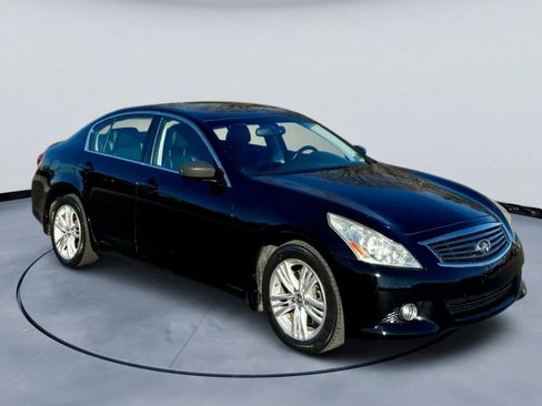 Used 2011 INFINITI G37 x Sedan w/ Premium Pkg image 6
