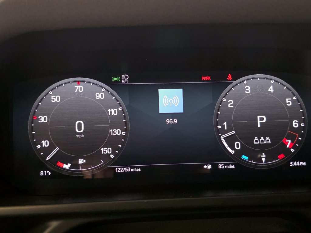 Used 2023 Land Rover Defender 110 SE AWD/4WD image 21