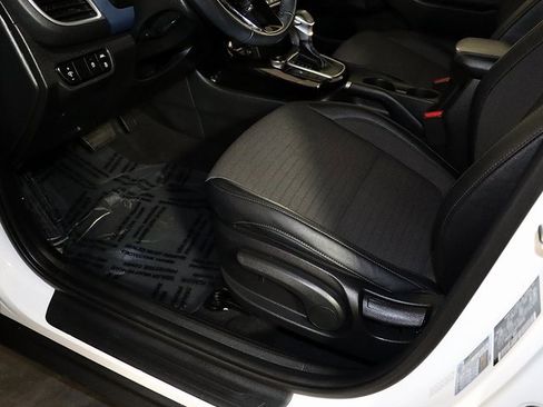 Used 2023 Kia Seltos S image 23