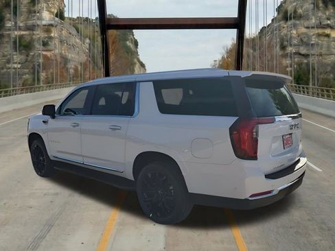 New 2026 GMC Yukon XL Elevation w/ LPO, Floor Liner Package AWD/4WD image 7