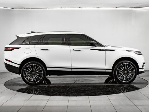 Used 2023 Land Rover Range Rover Velar R-Dynamic S image 6