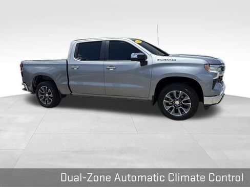 Used 2024 Chevrolet Silverado 1500 LT AWD/4WD image 16