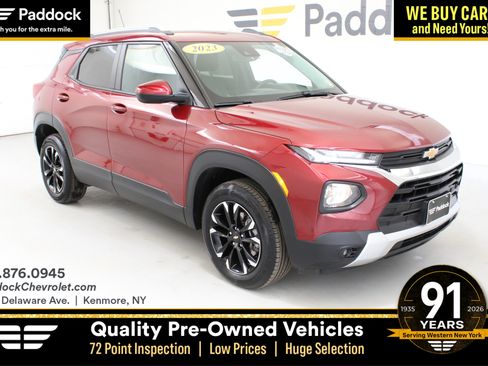 Used 2023 Chevrolet TrailBlazer LT w/ Convenience Package AWD/4WD image 1