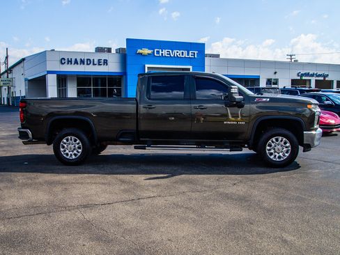 Used 2023 Chevrolet Silverado 2500 LT w/ All Star Edition AWD/4WD image 8