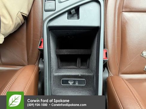 Used 2018 Alfa Romeo Stelvio AWD image 32