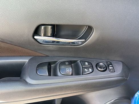 Used 2023 Nissan Kicks SR image 20