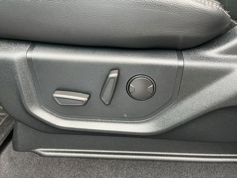 Certified 2020 Ford F350 Lariat w/ Chrome Package image 13