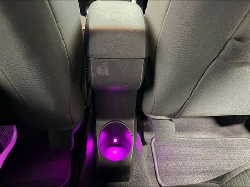 Used 2008 Ford Focus SE image 34