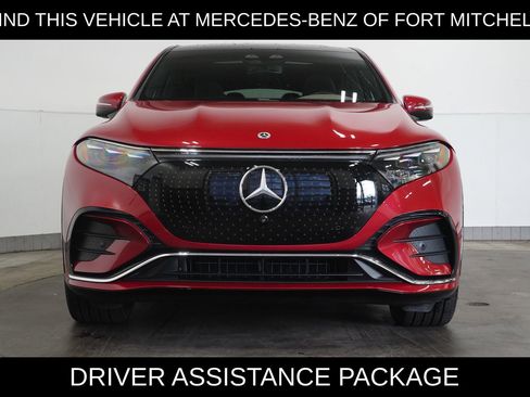 Used 2026 Mercedes-Benz EQS 550 4MATIC SUV image 3