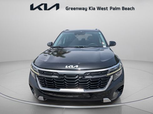 Certified 2024 Kia Seltos S FWD image 2