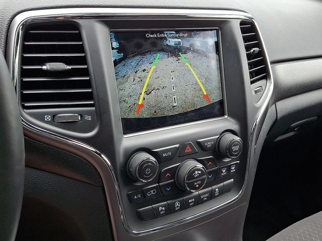 Used 2018 Jeep Grand Cherokee Laredo AWD/4WD image 20