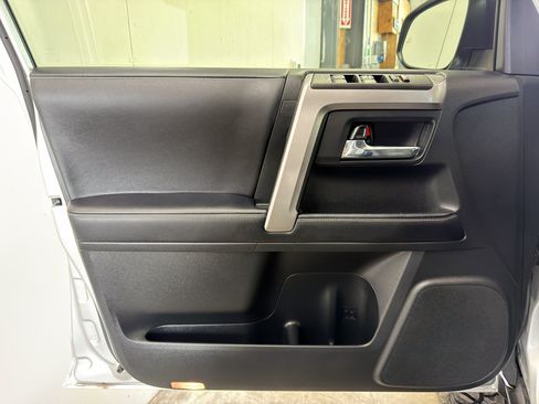 Used 2023 Toyota 4Runner SR5 Premium w/ Moonroof Package AWD/4WD image 14