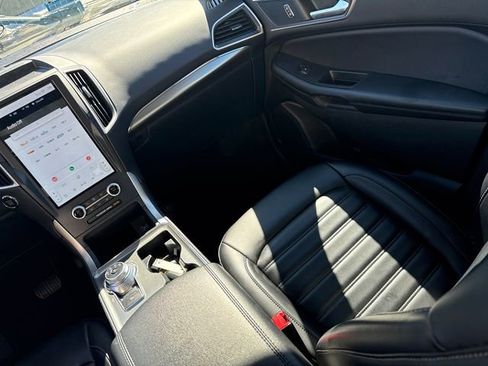 Used 2022 Ford Edge SEL w/ Convenience Package image 23