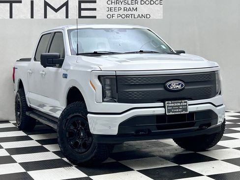 Used 2025 Ford F150 Lightning Flash image 1