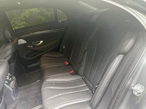 Used 2020 Mercedes-Benz S 560 Sedan w/ AMG Line Exterior image 24