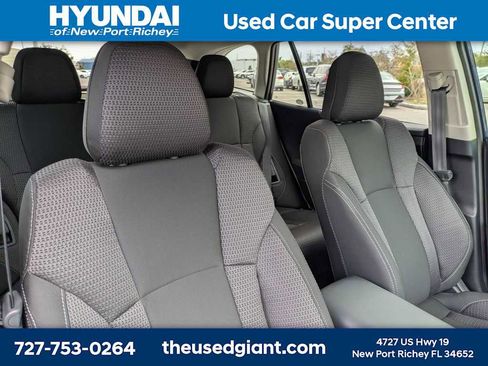 Used 2025 Subaru Outback Premium image 6