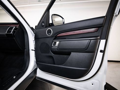 Used 2020 Land Rover Discovery HSE Luxury AWD/4WD image 27