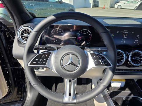 New 2026 Mercedes-Benz GLB 250 image 14