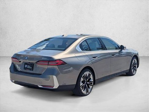 Used 2026 BMW 530i w/ Premium Package RWD image 2